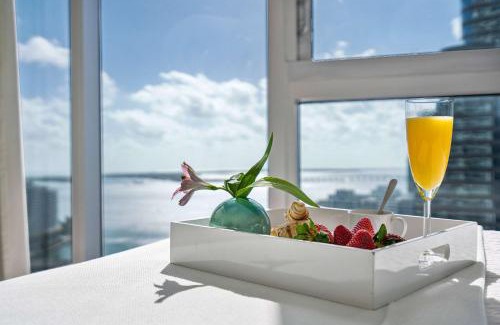 Downtown Miami Apartment | MVR Resort Living in Brickell Tower