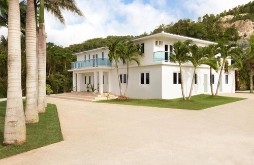 Manati House | MwPi 103 Economy suite / Manati World Point Inn