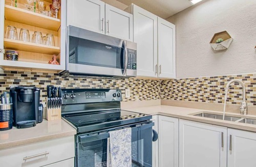 El Paso House | My Cozy Duplex “A” in the Heart of West Side.