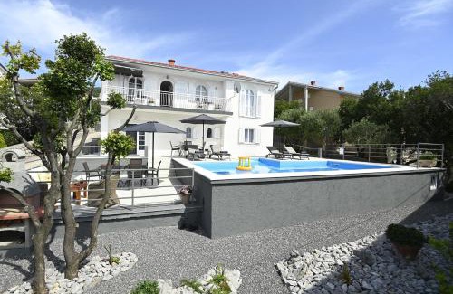 Klenovica Apartment | My Day House App1