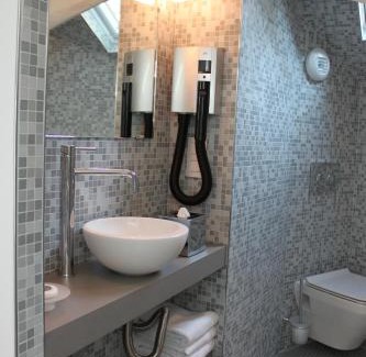 Quartier de la Folie-Mericourt Hotel | My Home In Paris