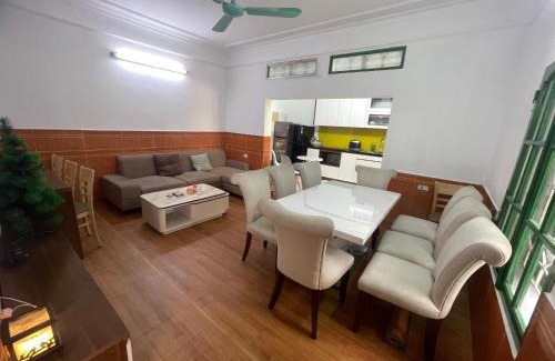 Tay Ho Bed & Breakfast | My home litte