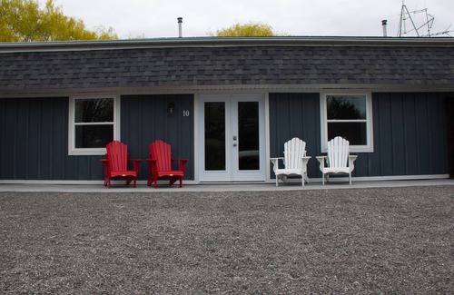 Dunnville Cottage | My Lighthouse Cottages #10