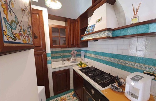 Minori Apartment | My Rental Homes - Casa Minori to rent in Amalfi Coast air conidioning free wifi