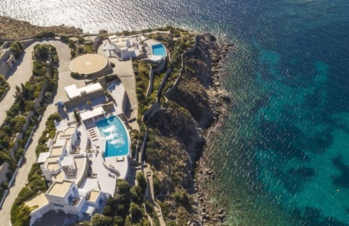 Paraga Villa | My Rental Homes - Villa Purple with infinity pool, jacuzzi and sea view