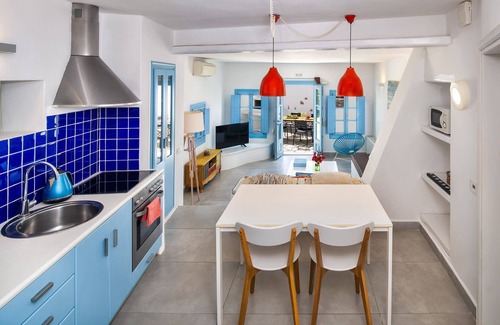 Kamari Villa | My Rental Homes - Guest House Livas with private pool, panoramic views