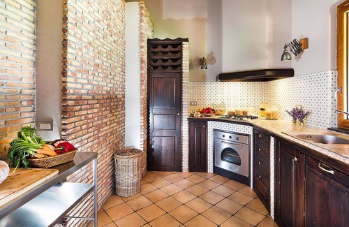 Viagrande Villa | My Rental Homes - Villa Monte Serra private pool and Gym