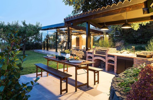Viagrande Villa | My Rental Homes - Villa Monte Serra private pool and Gym