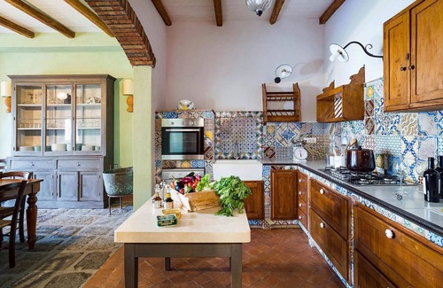 Coste Villa | My Rental Homes - Villa Pisacco with spacious equipped terraces and saltwater pool