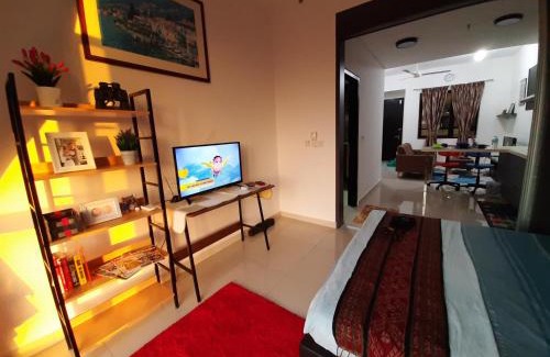 Cyberjaya Apartment | MyCozySOHO with Excellent Swimming Pool View
