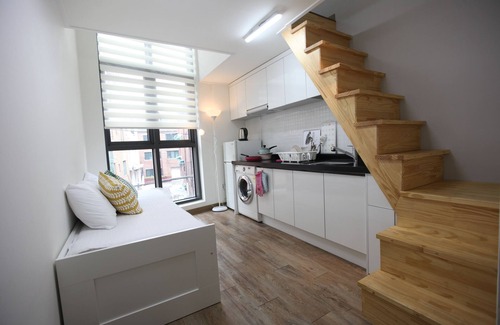 Myeongdong House | Myeongdong Artmonstay Guesthouse