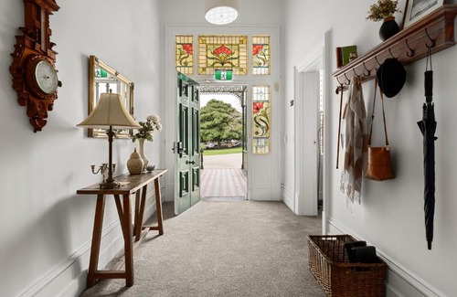 Geelong House | Myers Manor I Geelong CBD