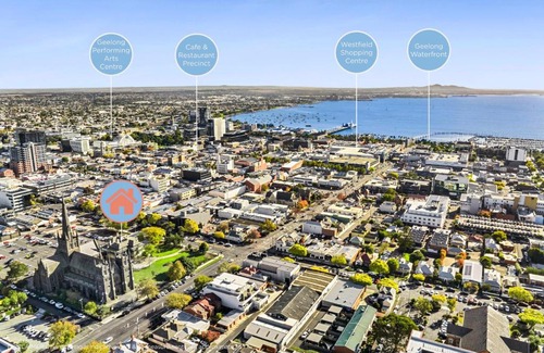 Geelong House | Myers Manor I Geelong CBD