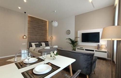 Wesoła Zachod Apartment | MyFive Apartments Kraków