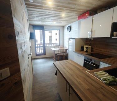 Val Claret Apartment | MyHome - Rénové en 2024 ! Hameau Borsat 3 15 - studio 2 cabines 4 pax sur les pistes