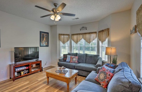 Red Hill Apartment | Myrtle Beach Condo on Legends Golf Course with Pool!