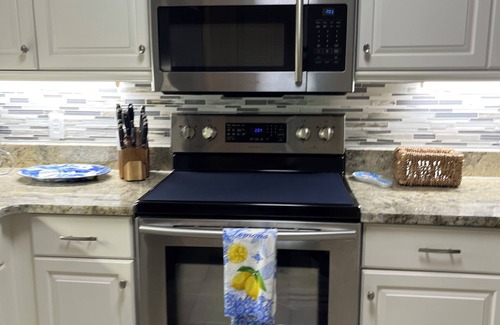 Vaught Condo | Myrtle Beach Condo in Kingston Property steps away from Ocean, pool, food & fun