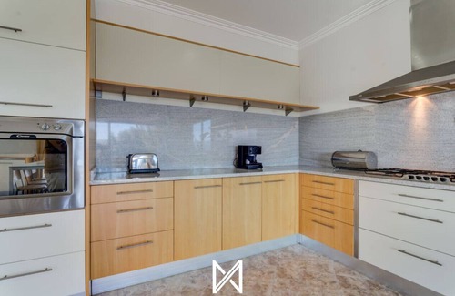 Ferreiros e Gondizalves House | MyStay - Lagos House | Double Standard