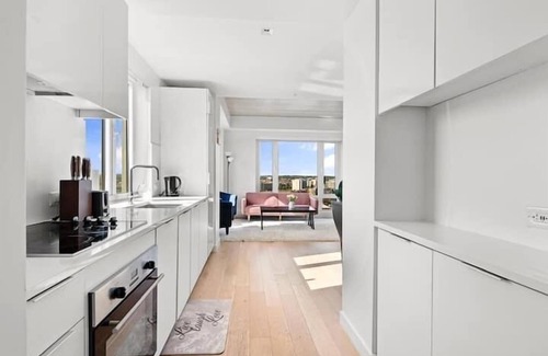East Cambridge Apartment | Mystic River Executive Suites Assembly Row Edition