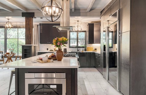 West Sedona House | Mystic Sunset by AvantStay | Thunder Mountain View + Pool, Driving Range, Casita