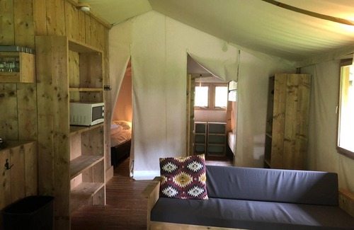 Ruinen Cabin | n/a