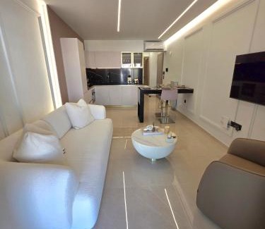 Dafni-Ymittos Apartment | N K Suite Design Comfort Lycabettus view