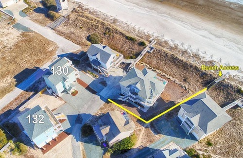 Village of Stump Sound House | N. Permuda Wynd 130 / Community Pool, Elevator, Game Room, Wifi!!