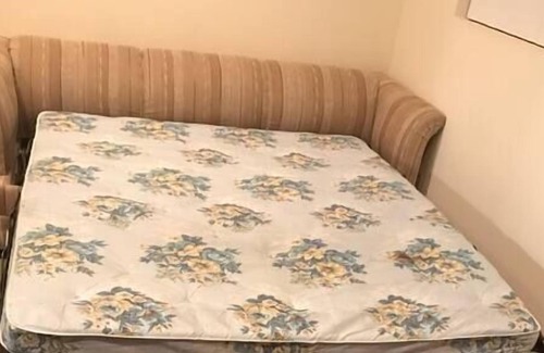 Pinehurst House | N Seattle home - Master Suite & Large living spaceN西雅图家-主卧套房和大型起居空间