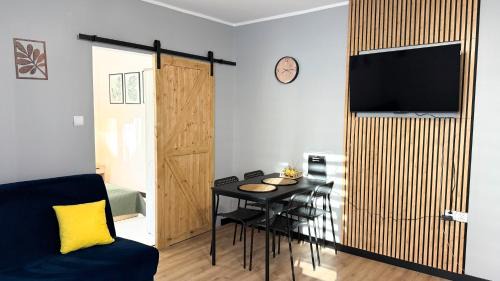 Boguszow-Gorce Apartment | Na Skraju Lasu by LibertaRent