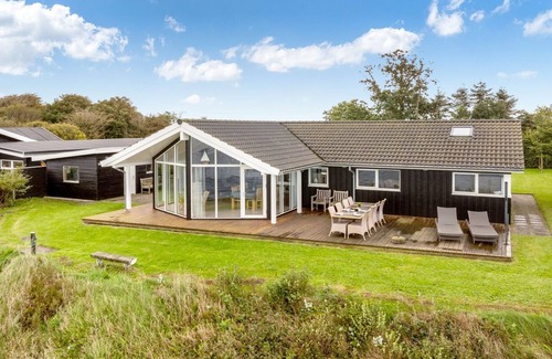 Ronbjerg House | "Næwe" - 10m to the fjord by Interhome