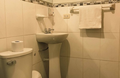 Pisac Hotel | NAFIS CASONA APULINLI