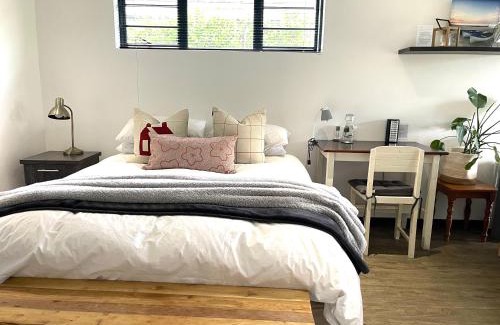 Nahoon Apartment | Nahoon Studio B