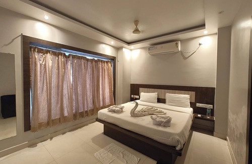 Smanora Range Hotel | Nainital Hotel Sunset