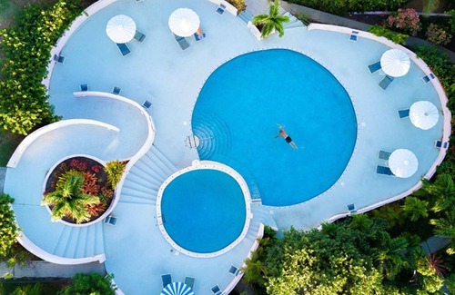 Bolongo Bay Condo | Nala's Play and Work Condo.