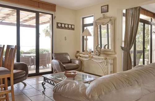 Pyla Villa | Nala villa, 4 bedroom beachfront villa with a jacuzzi