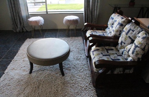 Greater Johannesburg Metropolitan Area Apartment | Naledi BnB and Spa