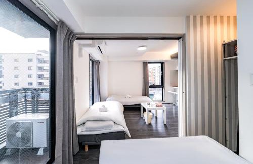 Namba Apartment | Namba River Side Garden Hotel 703