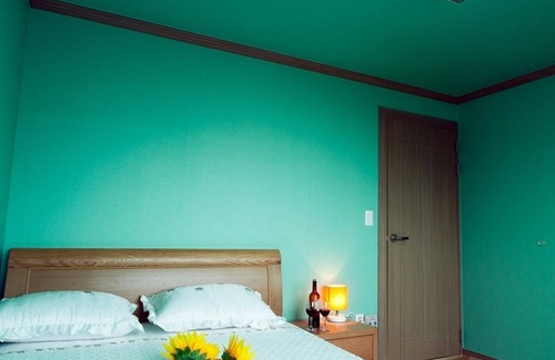 Namhae House | Namhae Seomnara Hayanjip Pension