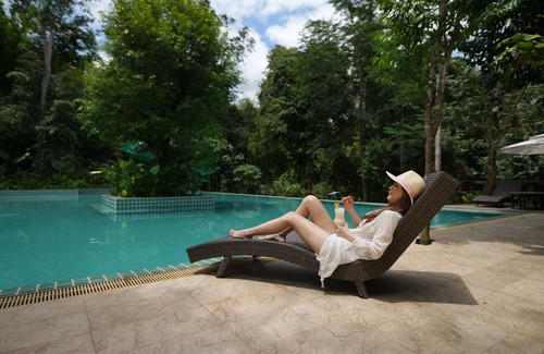 Vientiane Prefecture Hotel | Nampien Yorla Pa