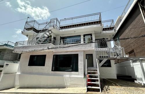 Itaewon Apartment | Namsan view rooftop private stay