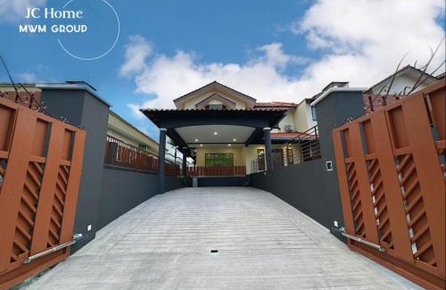 Kluang House | NanYang Style Kluang Holiday Suites