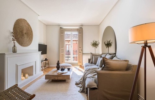 Chueca Apartment | Napa - 3 bedrooms in Centro