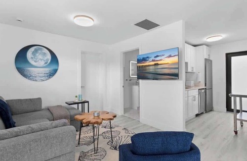 Naples Park Condo | Naples Boutique Stays