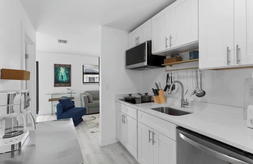 Naples Park Condo | Naples Boutique Stays