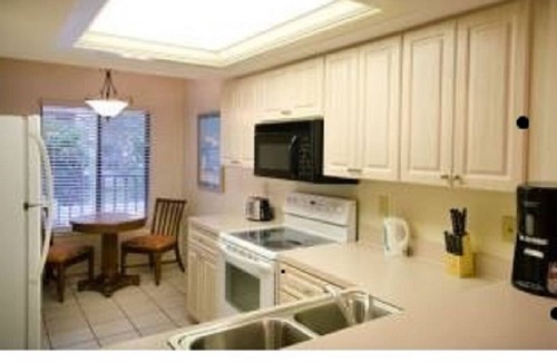 Connors Resort | NAPLES FLORIDA (Vanderbilt Beach & Harbour)
