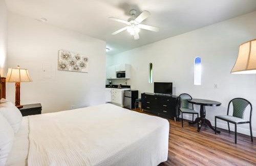 Naples Apartment | Naples Studio Retreat with Resort Pool!