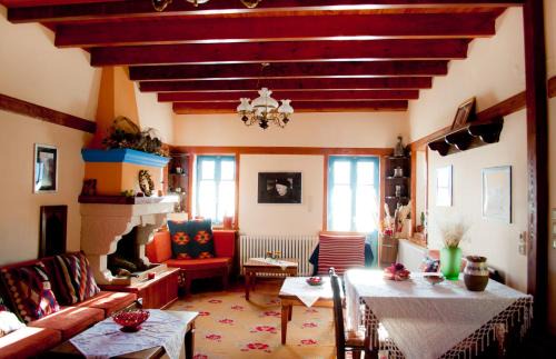 Kalarites House | Napoleon Zaglis Guesthouse