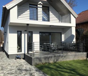 Zanka House | Napsugár Vendégház
