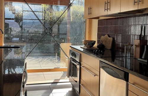 Okanagan-Similkameen House | Naramata Lakeview Haven