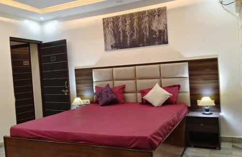 Varanasi House | Narayan Palace- Luxury Homestay